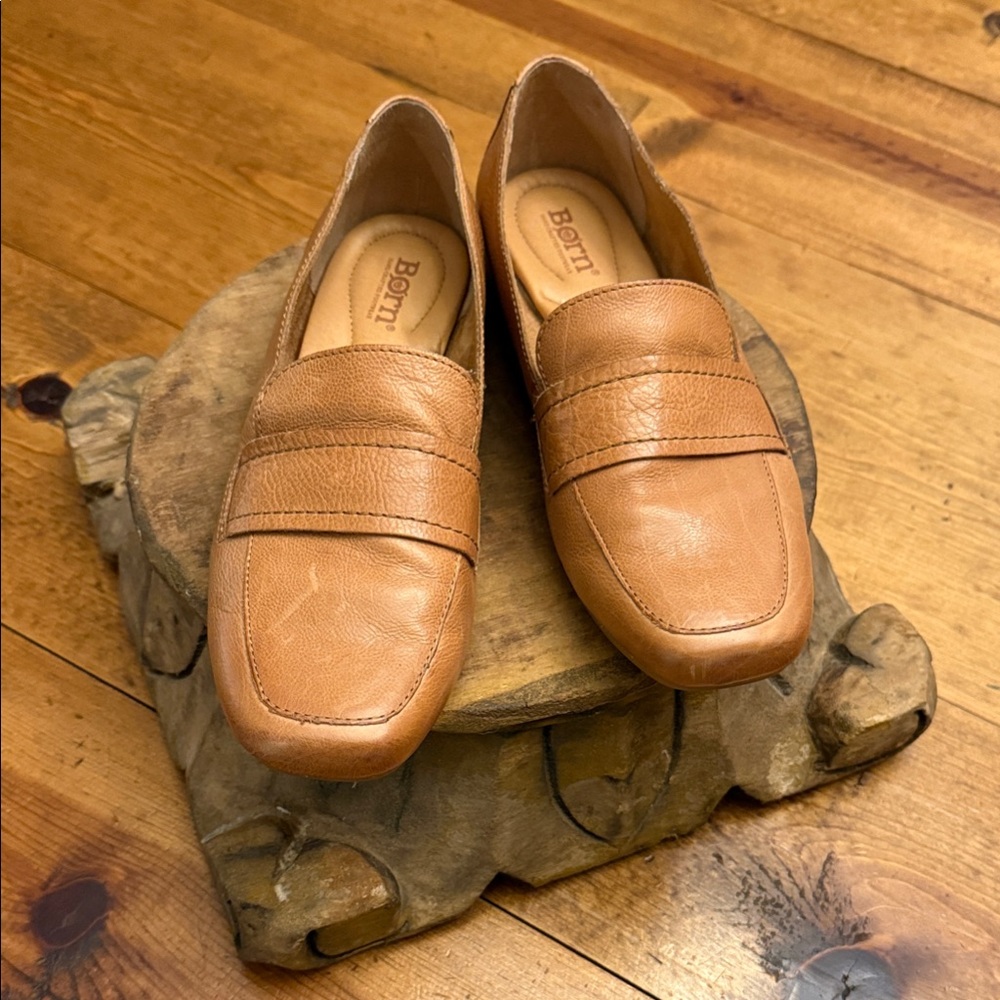 Born ladies Brown Leather Slip-On Loafers 8.5